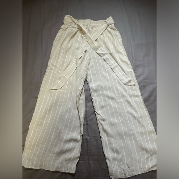 Aritzia Wilfred - Faun Pant, Size XS - Picture 2 of 2